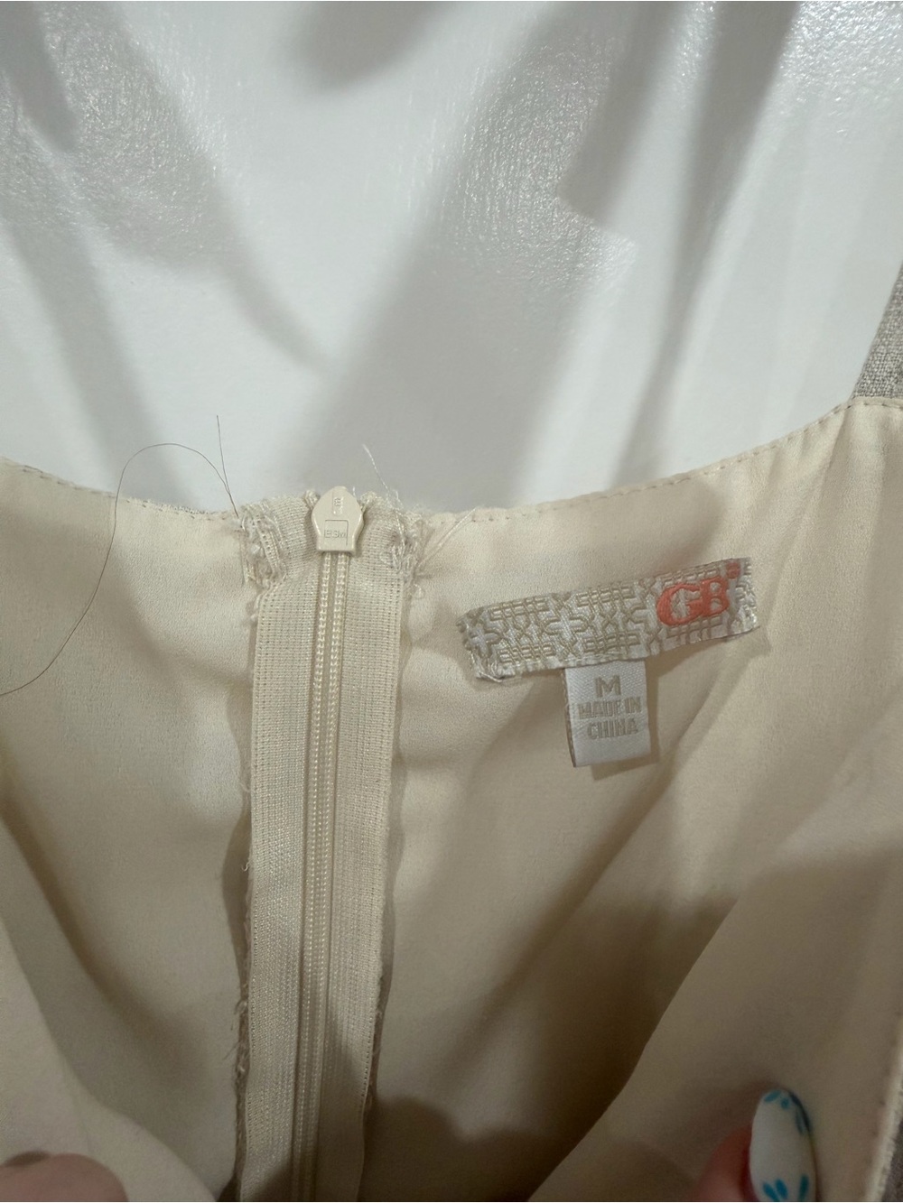 Gianni Bini Cream Zip-Back dress - Picture 2 of 9